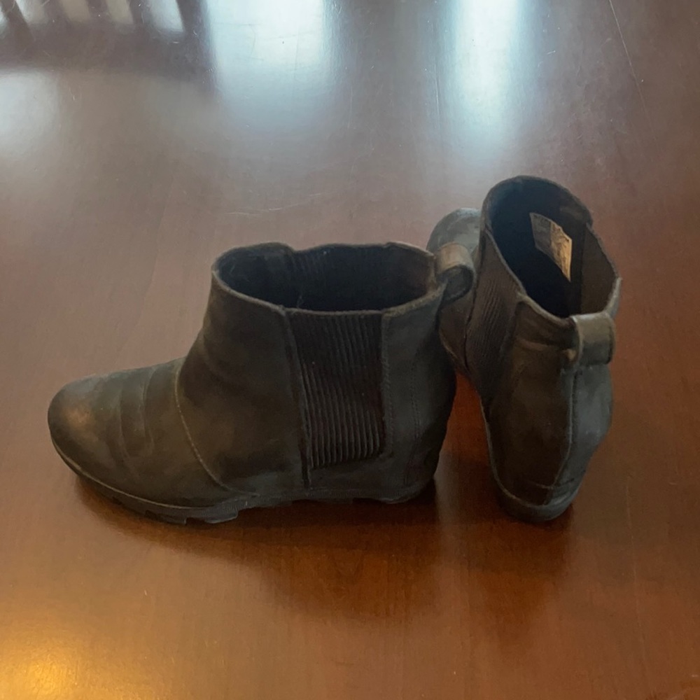 Black Wedge Sorel Winter Boots Size 7 Joan of Arc